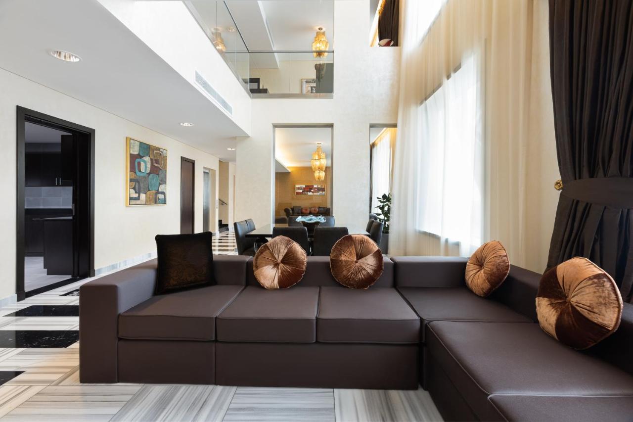 Crowne Plaza Riyadh - Rdc Hotel & Convention By Ihg Luaran gambar A living room in a modern house