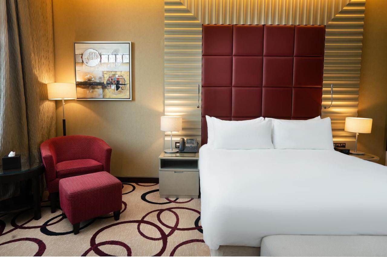Crowne Plaza Riyadh - Rdc Hotel & Convention By Ihg Luaran gambar A bedroom at the hotel