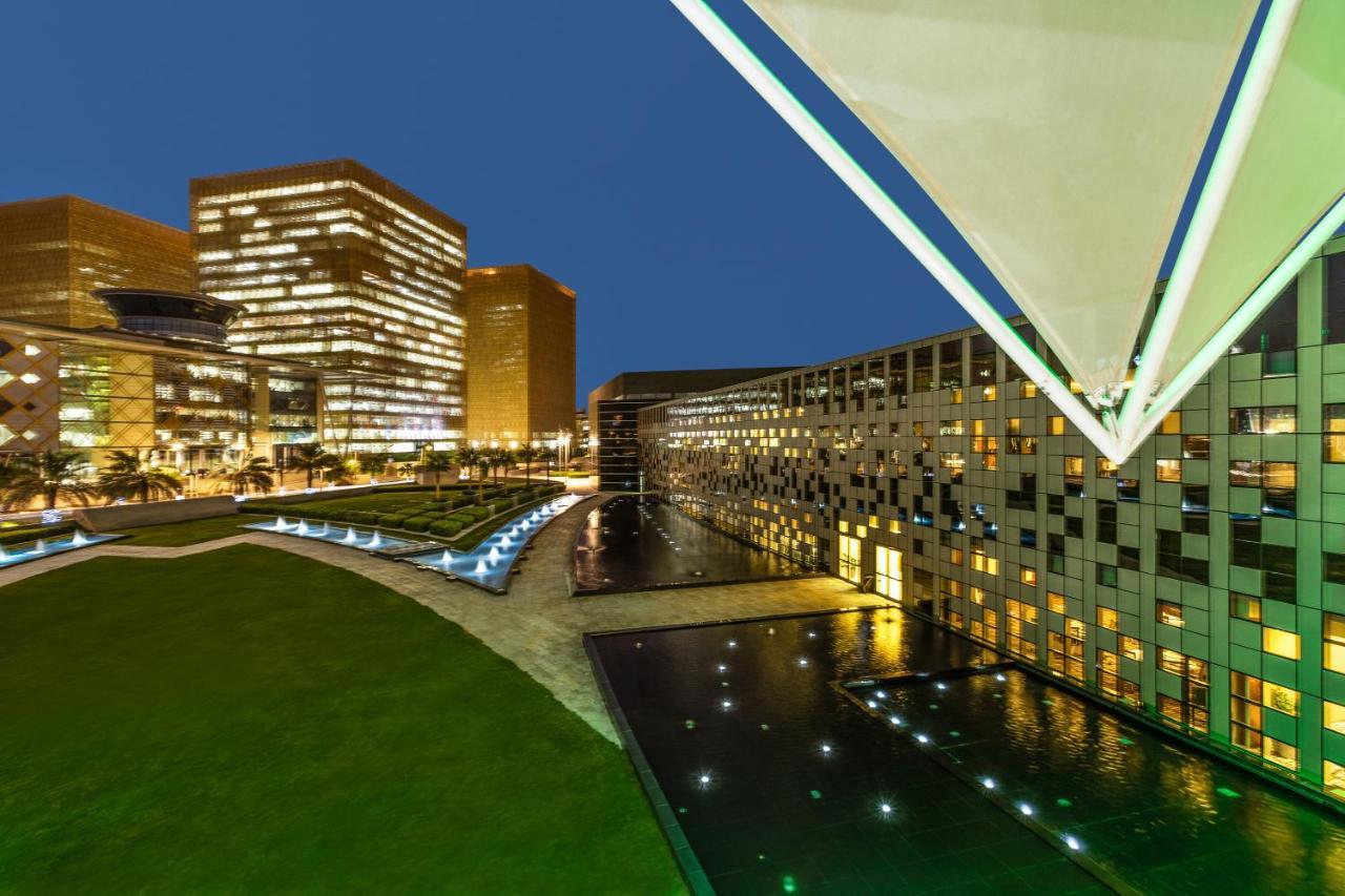 Crowne Plaza Riyadh - Rdc Hotel & Convention By Ihg Luaran gambar The University of Nottingham
